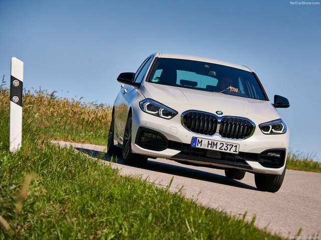 BMW 新型1シリーズが登場、FRからFFに進化!